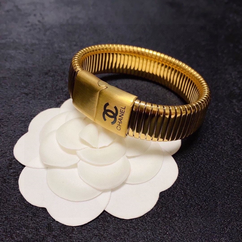 Ch**el bracelets